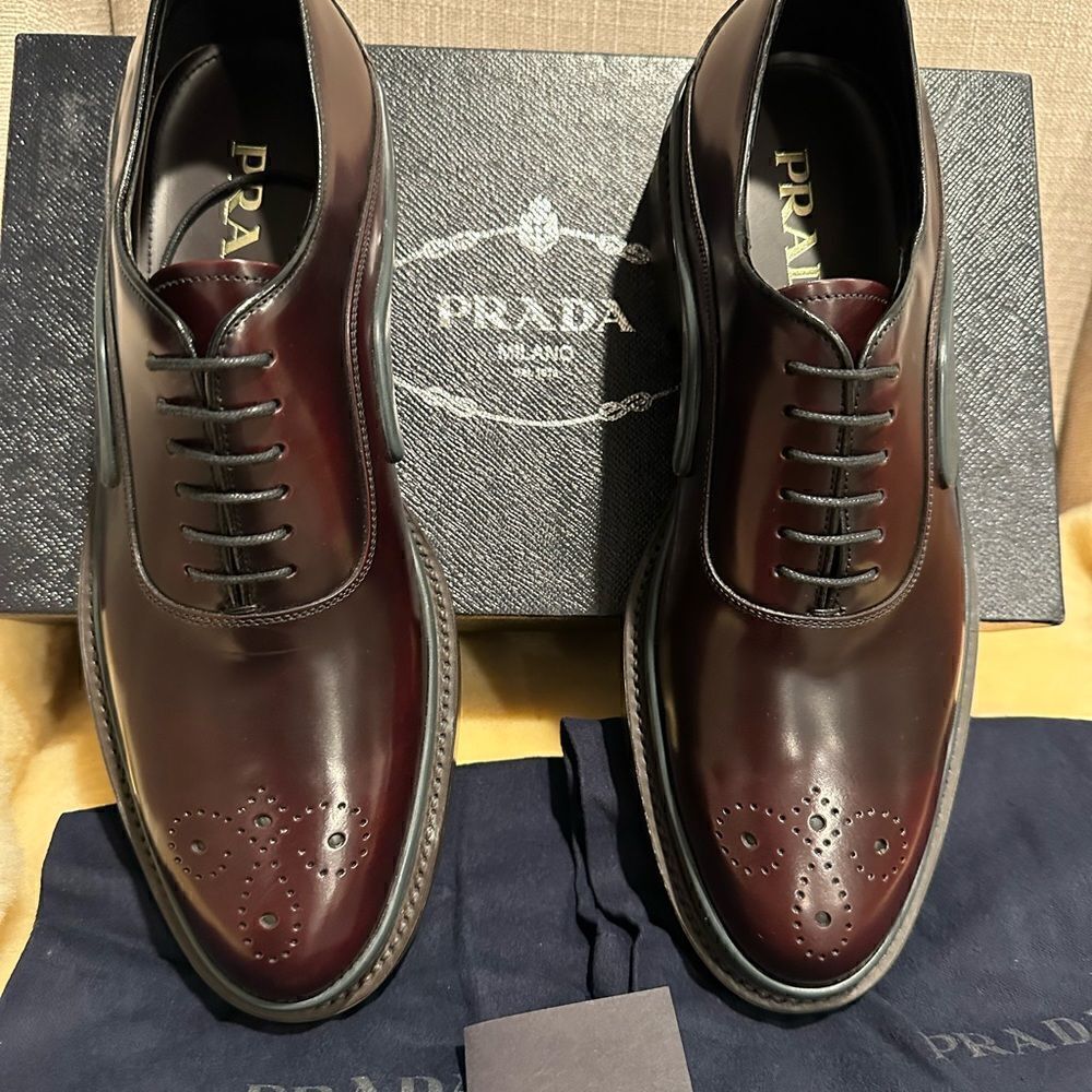 Prada brushed leather lace-up loafer size 7, EU 39,5-40